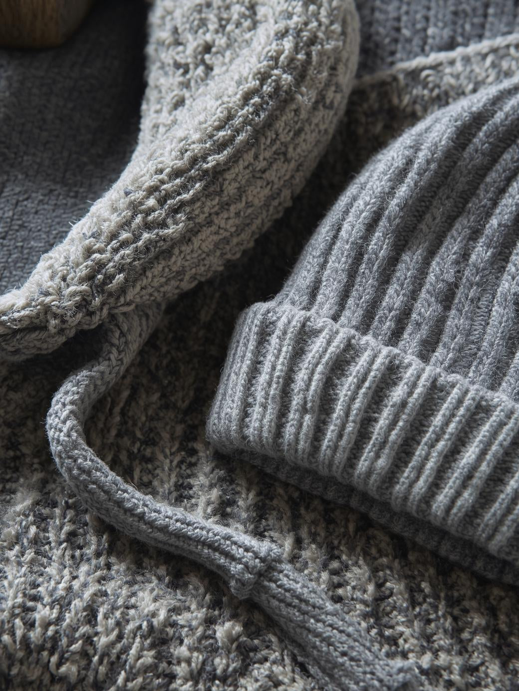 Winter Bundle (Hoodie + Beanie)